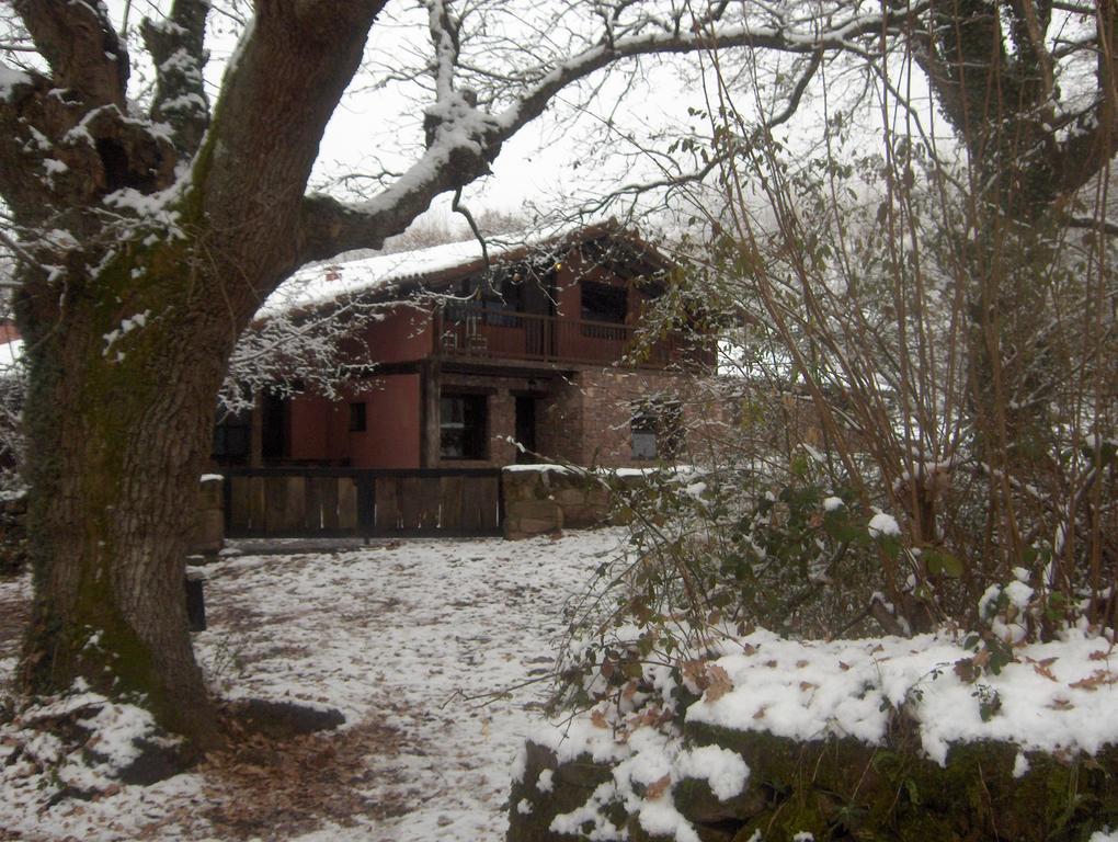 Hostal Itzalargikoborda 埃利松多 外观 照片